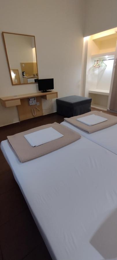 Sweetmar Guestrooms-Ground Floor Kos Town Ngoại thất bức ảnh