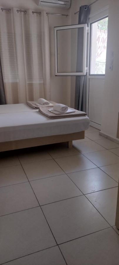 Sweetmar Guestrooms-Ground Floor Kos Town Ngoại thất bức ảnh